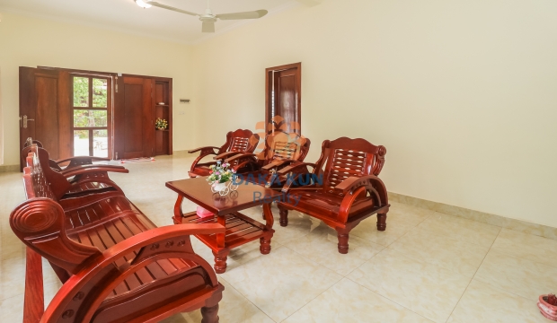 3 Bedrooms House for Rent in Siem Reap-Sla kram