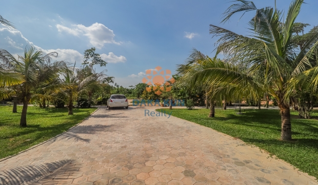 Urgent Sale, Land in Siem Reap City Behind Makro near Khnar
