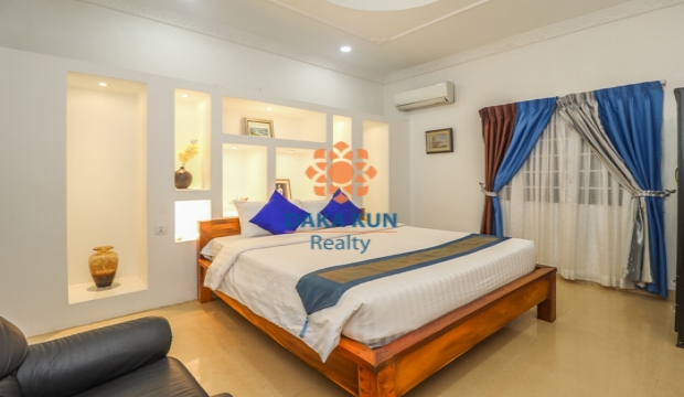4 Bedrooms Villa for Rent with Swimming Pool in Siem Reap - Svay Dangkum