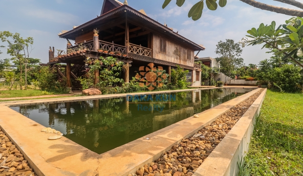 4 Bedrooms Wooden House for Rent with Pool in Siem Reap-Sala Kamreuk