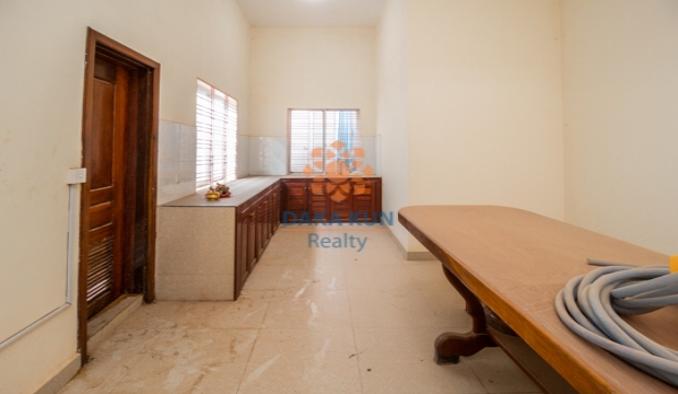 Commercial Building for Rent on National Road 6, Siem Reap city