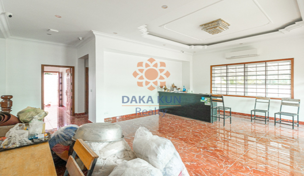 9 rooms House for Rent in Krong Siem Reap-Svay Dangkum