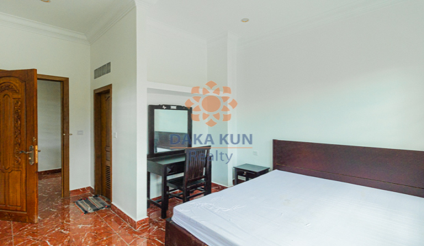9 rooms House for Rent in Krong Siem Reap-Svay Dangkum