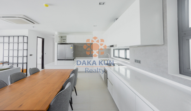 3 Bedrooms Condo for Rent in Krong Siem Reap-Svay Dangkum