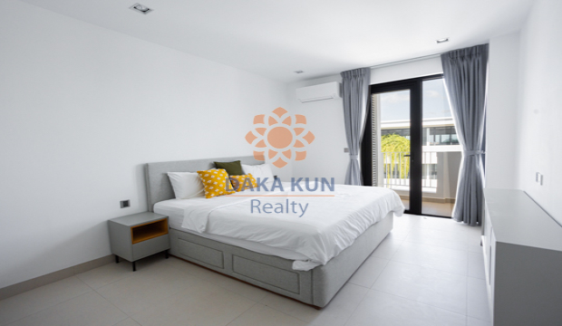 3 Bedrooms Condo for Rent in Krong Siem Reap-Svay Dangkum
