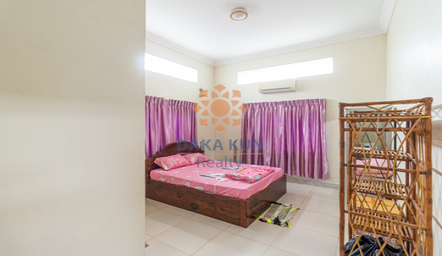 2 Bedrooms House for Rent in Krong Siem Reap-Sala Kamreuk