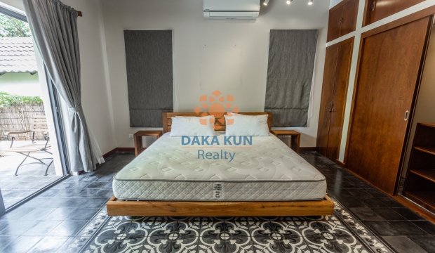 2 Bedrooms Apartment for Rent with Pool in Siem Reap-Sala Kamreuk