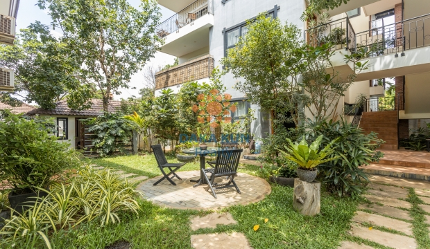 2 Bedrooms Apartment for Rent with Pool in Siem Reap-Sala Kamreuk