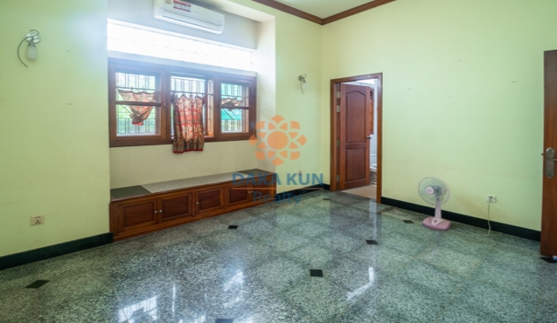 6 Bedrooms House for Rent in Siem Reap city-Sala Kamreuk