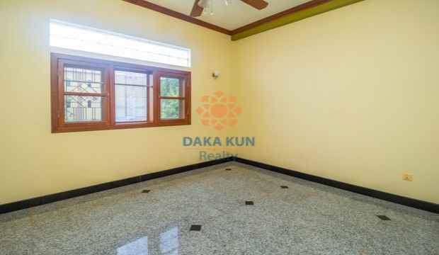 6 Bedrooms House for Rent in Siem Reap city-Sala Kamreuk