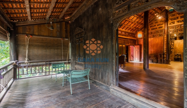 Wooden House For Sale in Wat Damnak-Siem Reap