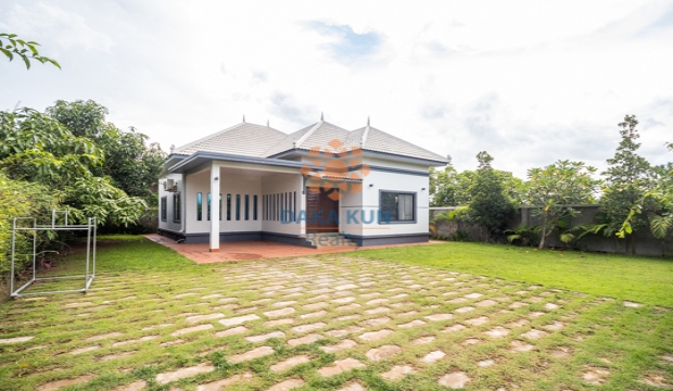 2 Bedrooms House for Rent in Siem Reap-Sala Kamreuk