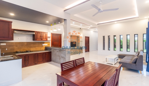 2 Bedrooms House for Rent in Siem Reap-Sala Kamreuk