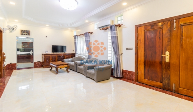 2 Bedrooms House for Rent in Siem Reap-Sala Kamreuk