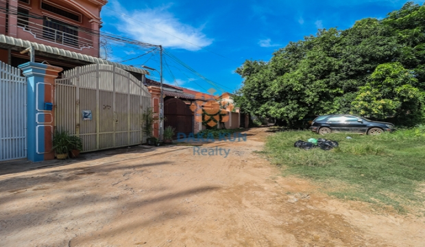 4 Bedrooms House for Rent in Siem Reap-Svay Dangkum