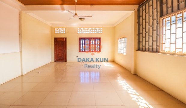 4 Bedrooms House for Rent in Siem Reap-Svay Dangkum