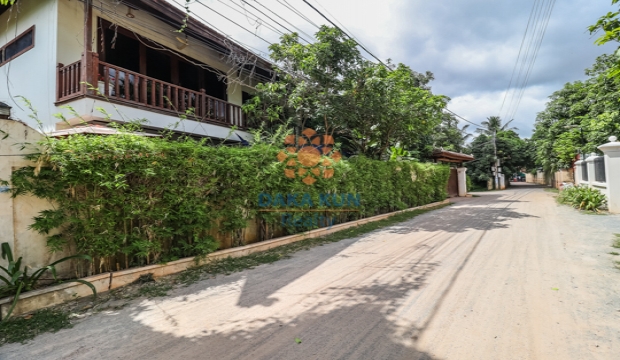 Modern Wooden House for Sale in Siem Reap-Riverside