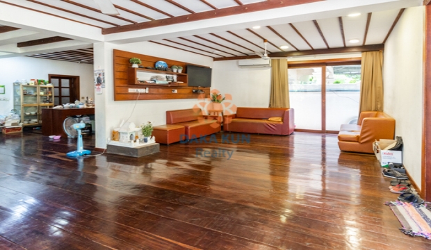 Modern Wooden House for Sale in Siem Reap-Riverside