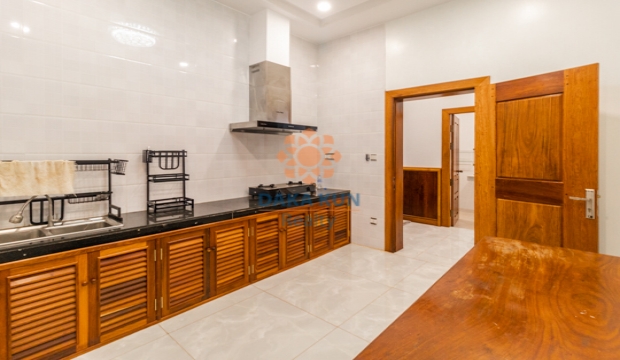 2 Bedrooms House for Rent in Siem Reap-Svay Dangkum