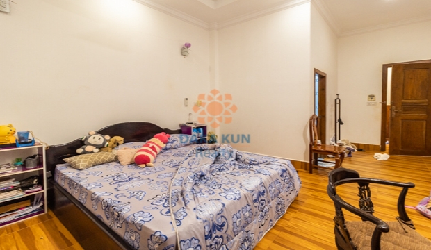 4 Bedrooms House for Rent in Siem Reap - Sla Kram