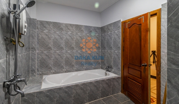 2 Bedrooms Apartment for Rent in Siem Reap - near Wat Bo