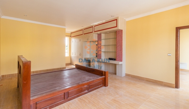1 Bedroom House for Rent with Swimming Pool in Siem Reap city