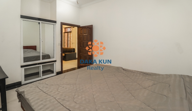 2 Bedrooms Apartment for Rent with Pool in Siem Reap-Sala Kamreuk