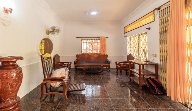 4 Bedrooms House for Rent in Krong Siem Reap-Sla Kram