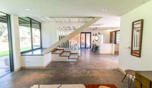 Modern Villa for Rent with Swimming Pool in Krong Siem Reap-near Golf