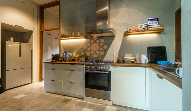 Wooden House for Sale in Krong Siem Reap-Sla Kram