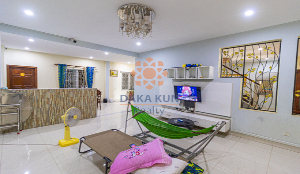 5 Bedrooms House for Rent in Siem Reap-Svay Dangkum