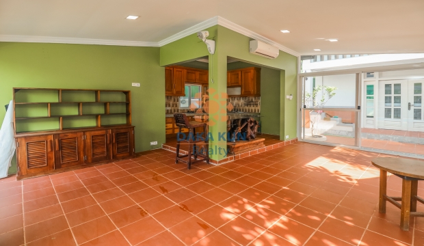 2 Bedrooms House for Rent with Swimming Pool in Siem Reap