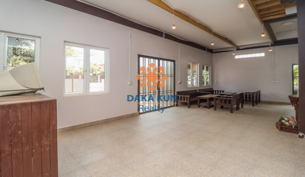 6 Bedrooms Villa for Rent in Siem Reap-Svay Dangkum