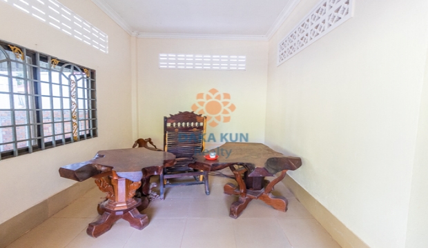 2 Bedrooms House for Rent in Svay Dangkum, Siem Reap city