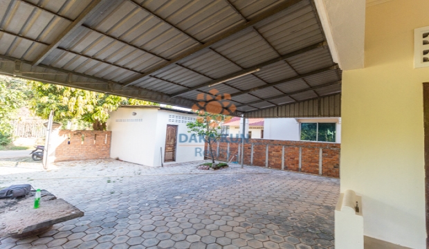 2 Bedrooms House for Rent in Svay Dangkum, Siem Reap city
