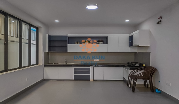 9 Bedrooms Villa for Rent in Siem Reap-Svay Dangkum