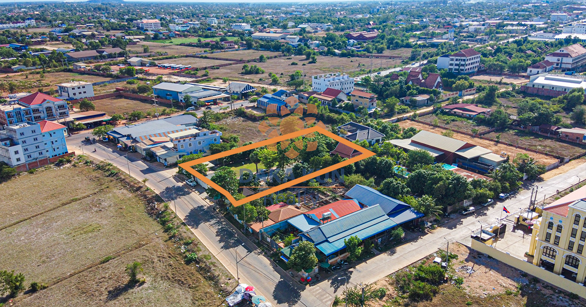 Land with Wooden House for Sale in​ Siem Reap City-Chreav