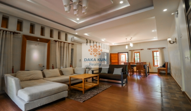 5 Bedroom Private Villa for Rent with Swimming Pool in Siem Reap-Sala Kamruek