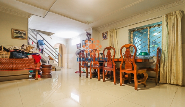 2 Bedrooms House for Rent in Siem Reap-Svay Dangkum