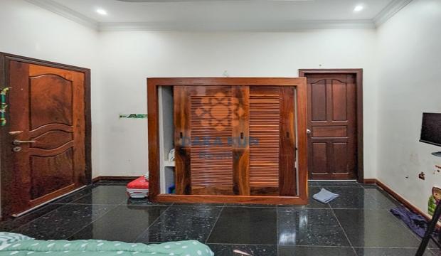 4 Bedrooms House for Rent in Siem Reap city-Svay Dangkum