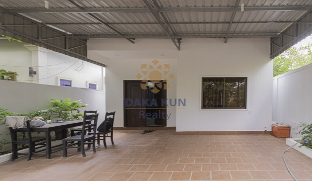 2 Bedrooms House for Rent in Sala Kamreuk-Siem Reap City