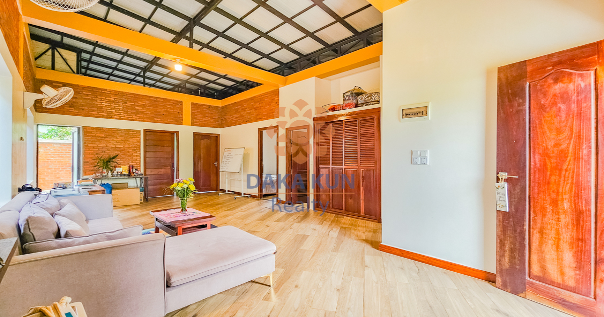 4 Bedrooms House for Sale in Siem Reap City-Svay Dangkum