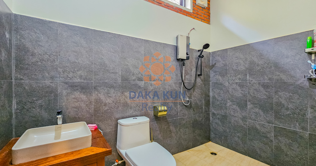 4 Bedrooms House for Sale in Siem Reap City-Svay Dangkum