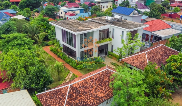 Modern Villa for Sale in Siem Reap - 2 mins from National Rd 06