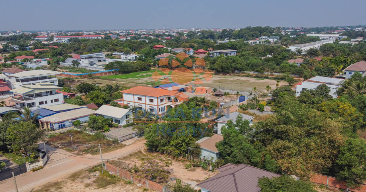 Land for Sale in Siem Reap City, Sala Kamreuk