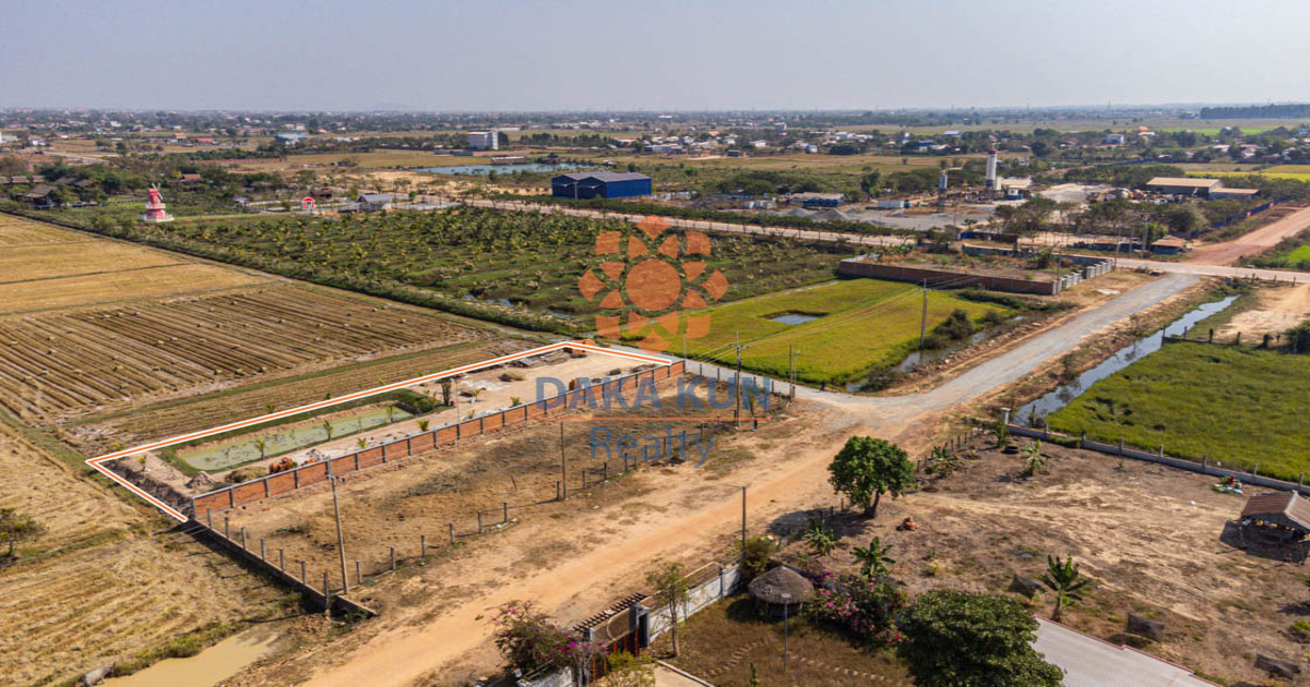 Land for Sale in Siem Reap City, near Lagoon Siem Reap