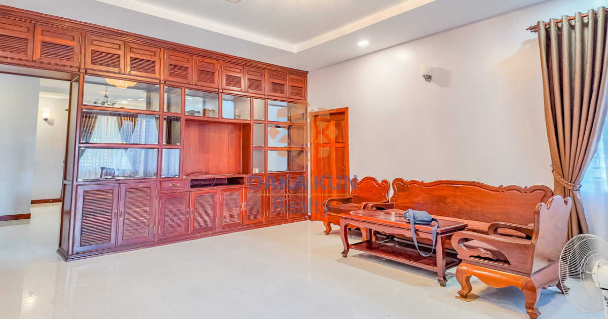 3 Bedrooms House for Rent in Siem Reap City-Sala Kamreuk