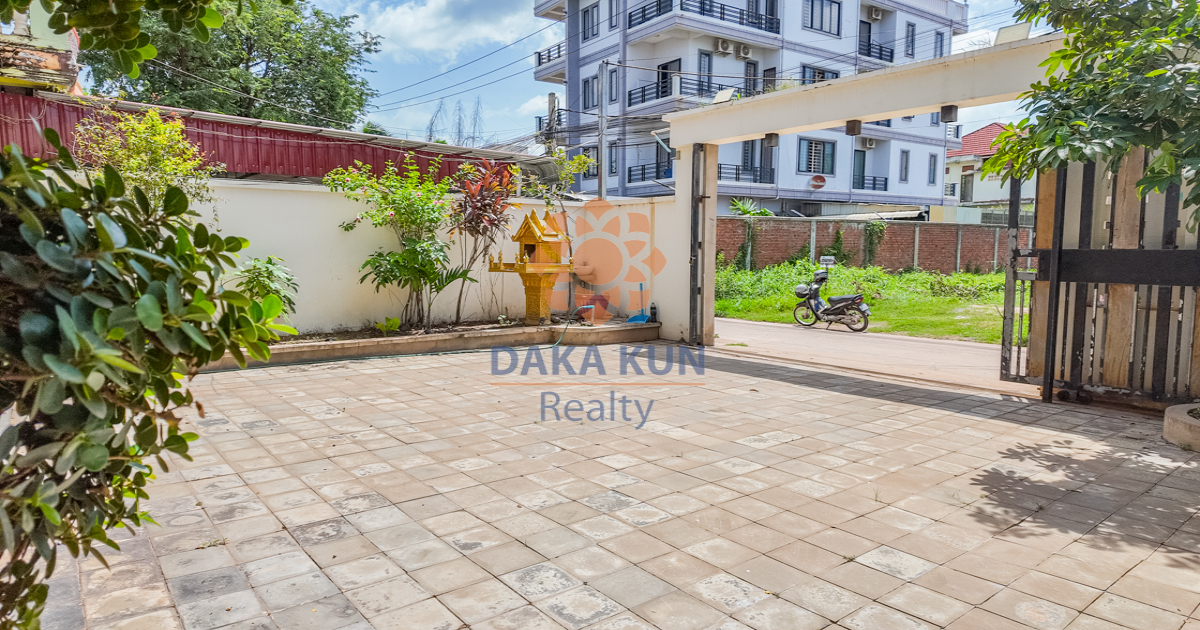 7 Bedrooms House for Sale in Siem Reap City - Sla Kram