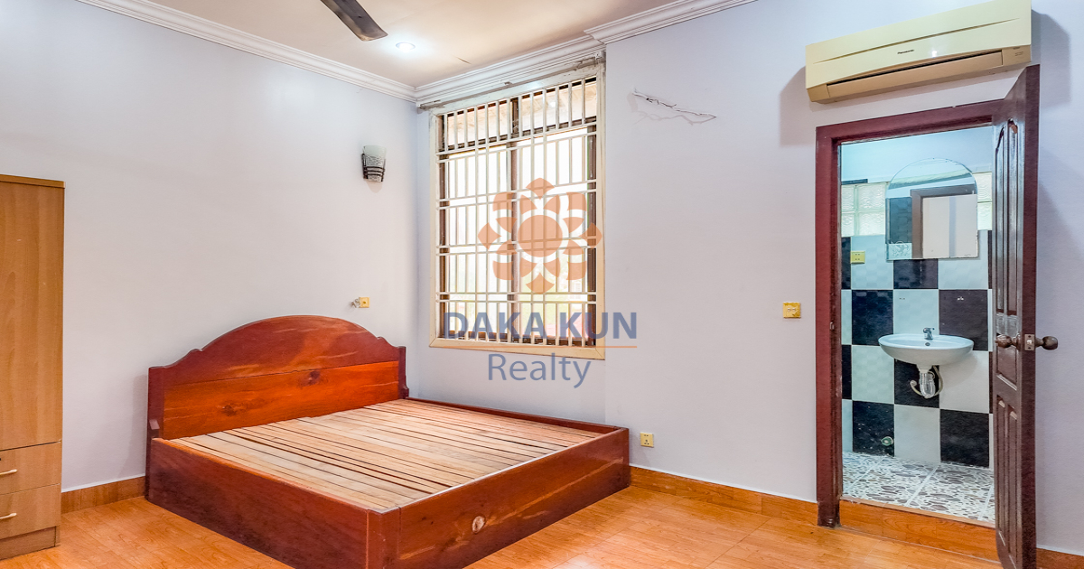 3 Bedrooms Apartment for Rent in Siem Reap City-Svay Dangkum
