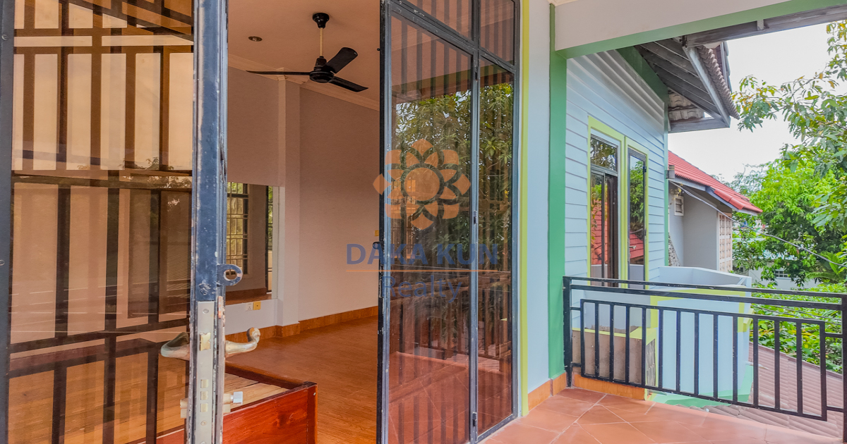 3 Bedrooms Apartment for Rent in Siem Reap City-Svay Dangkum